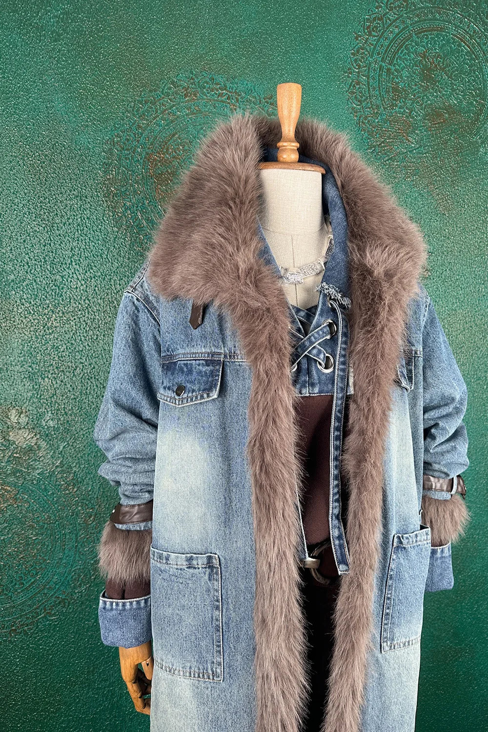 Kürk Detaylı Uzun Denim Ceket