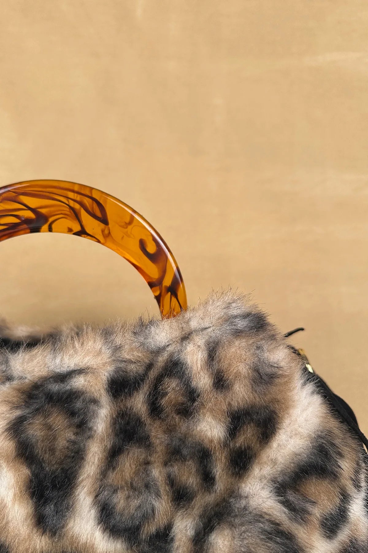 Leopar Desenli Kürk Detaylı Çanta