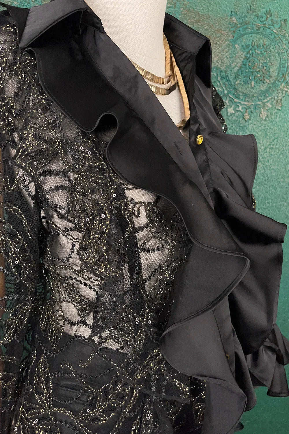 Fırfır Detaylı Dantel Gömlek