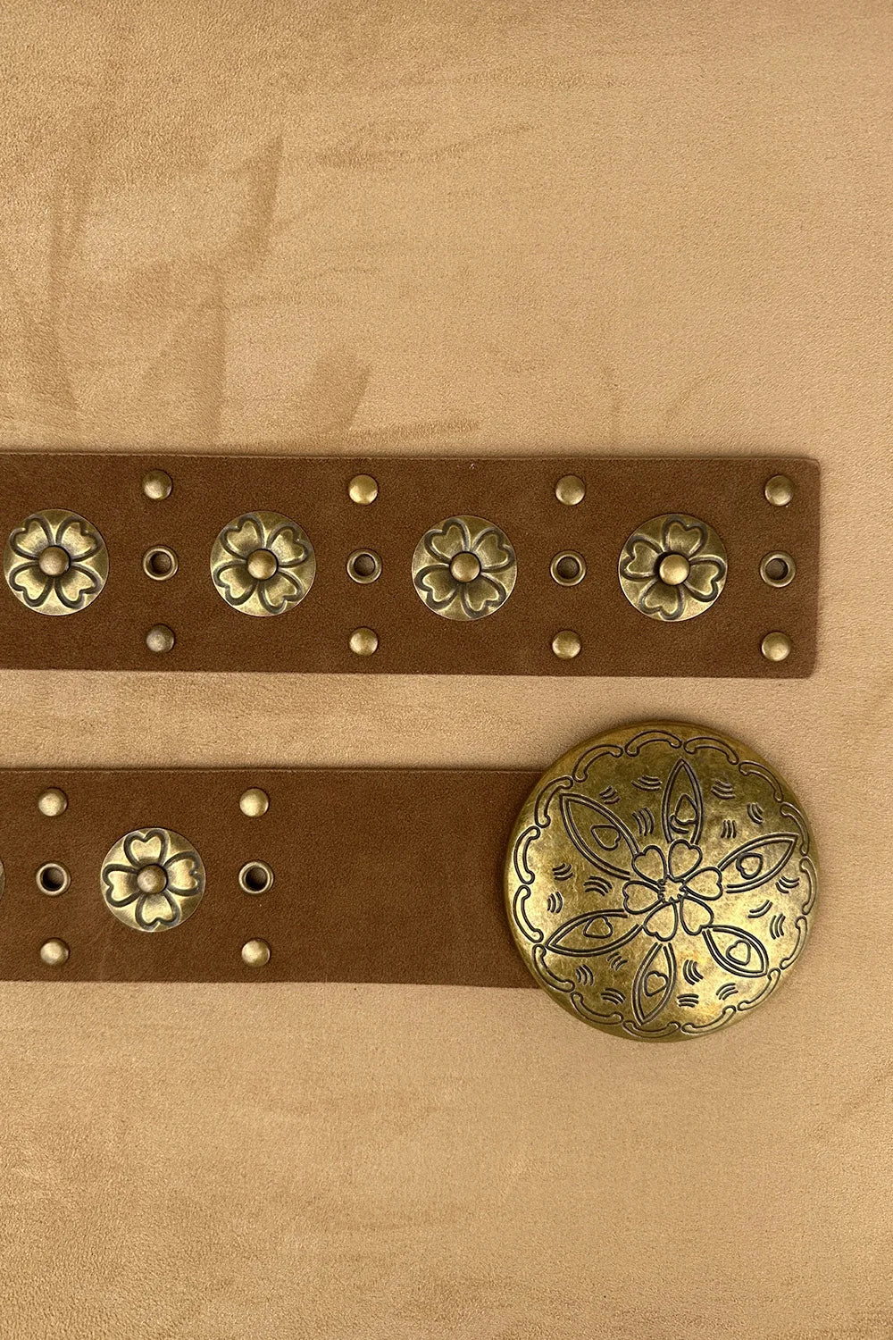 Vintage Tokalı Çiçek Motifli Süet Kemer