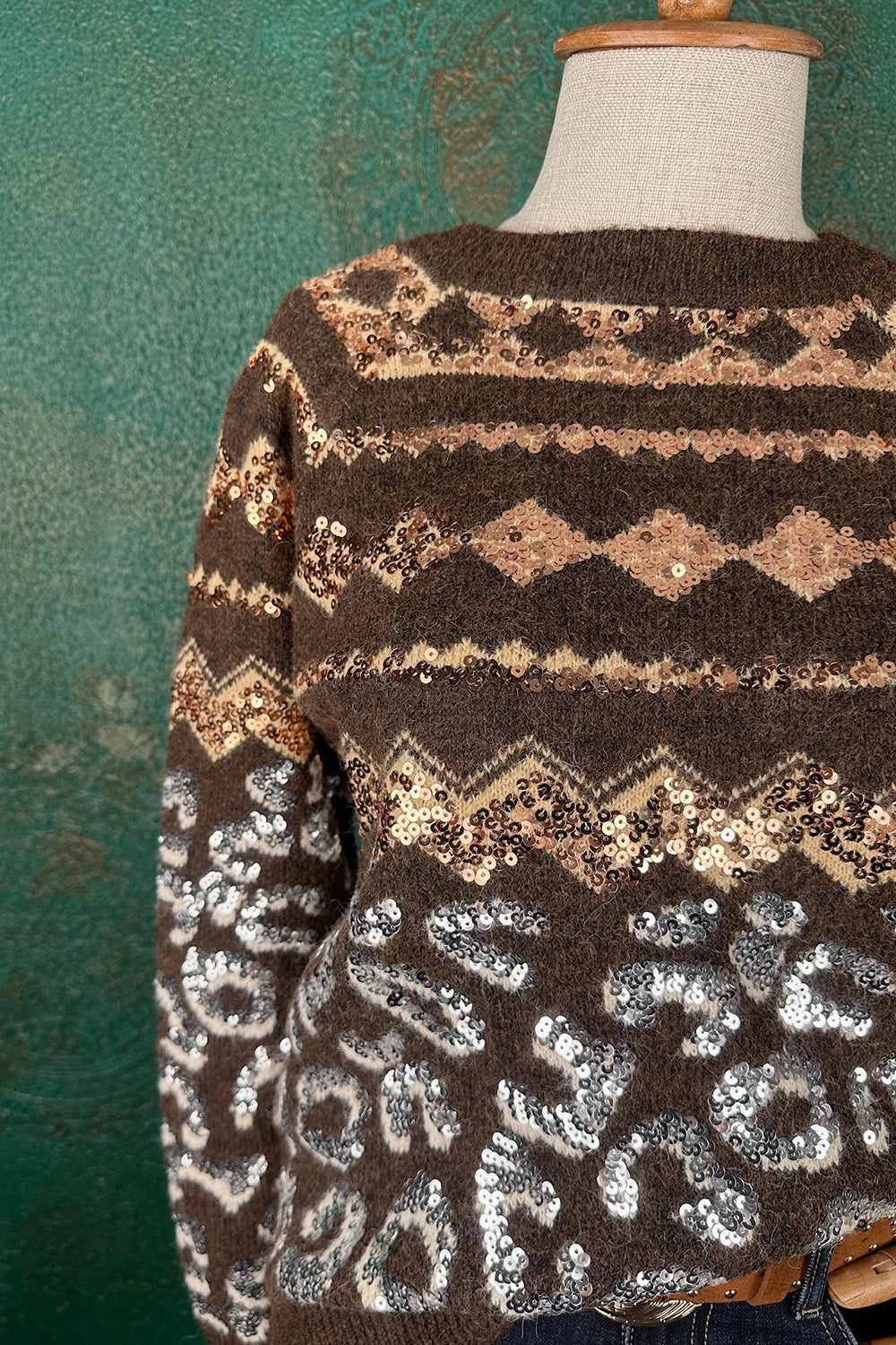 Pul İşlemeli Desenli Kazak