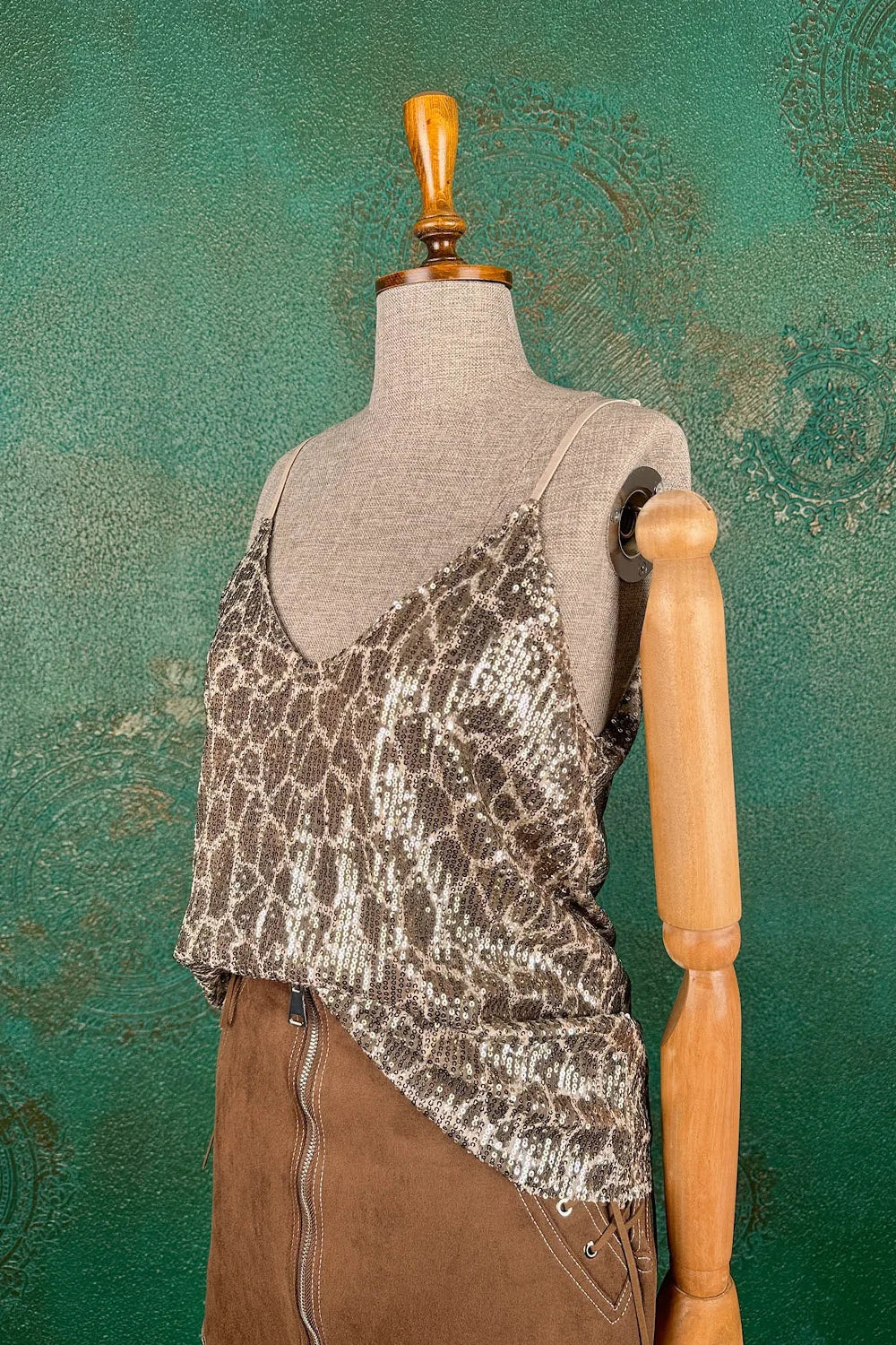 Leopar Desenli Pul İşlemeli Bluz