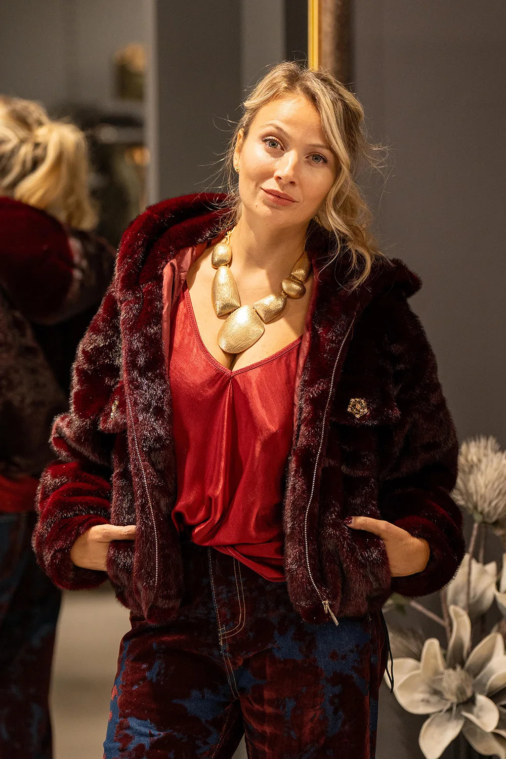 Kapüşonlu Kısa Kürk Mont