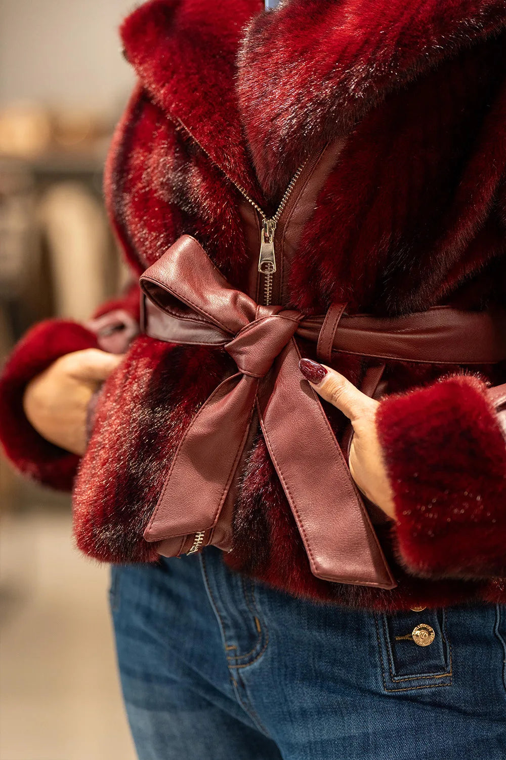 Deri Detaylı Kürk Kaban