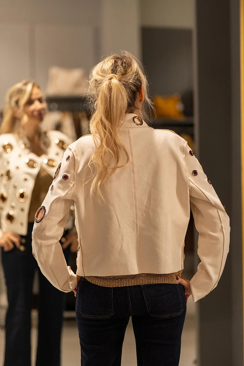 Metal Halka Detaylı Ceket