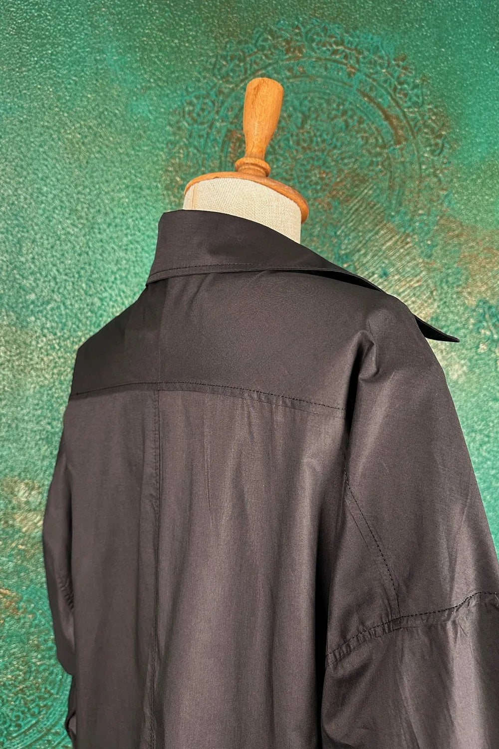 Metal Broşlu Modern Oversize Gömlek