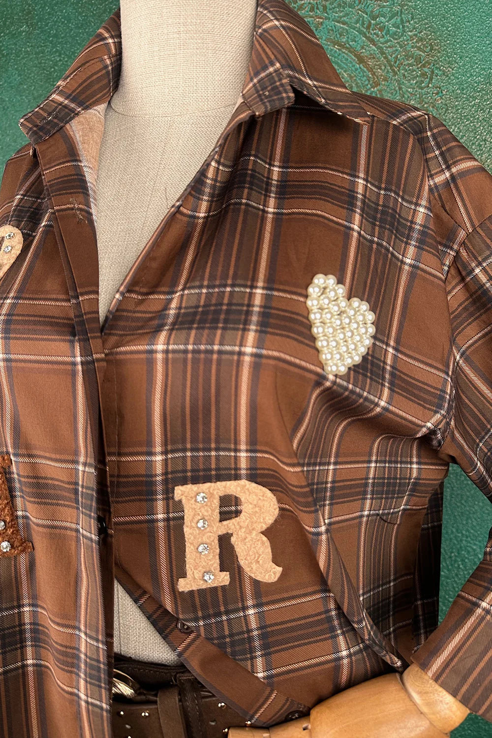 İşlemeli Ekoseli Oversize Gömlek