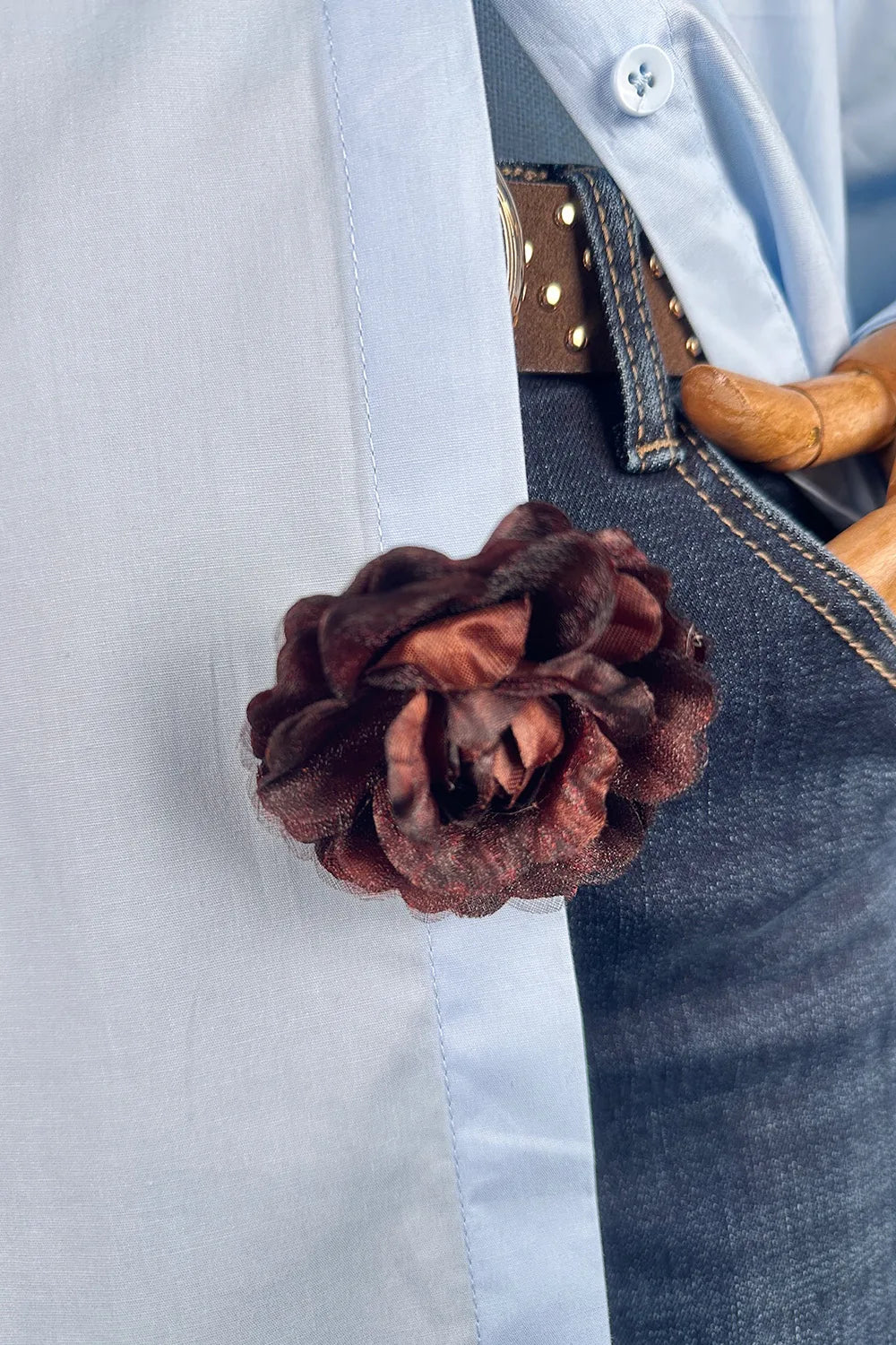 Çiçek Broşlu Oversize Gömlek