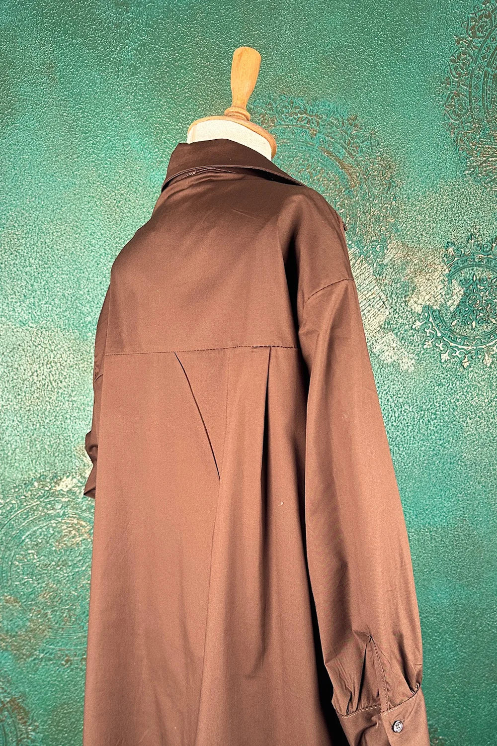 Çiçek Broşlu Oversize Gömlek