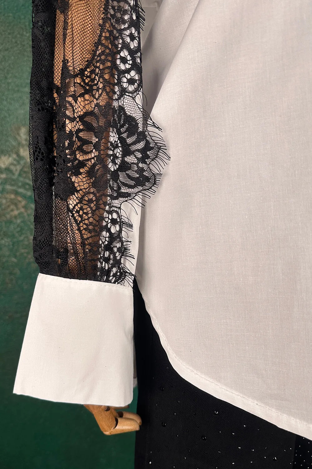 Dantel Detaylı Gömlek