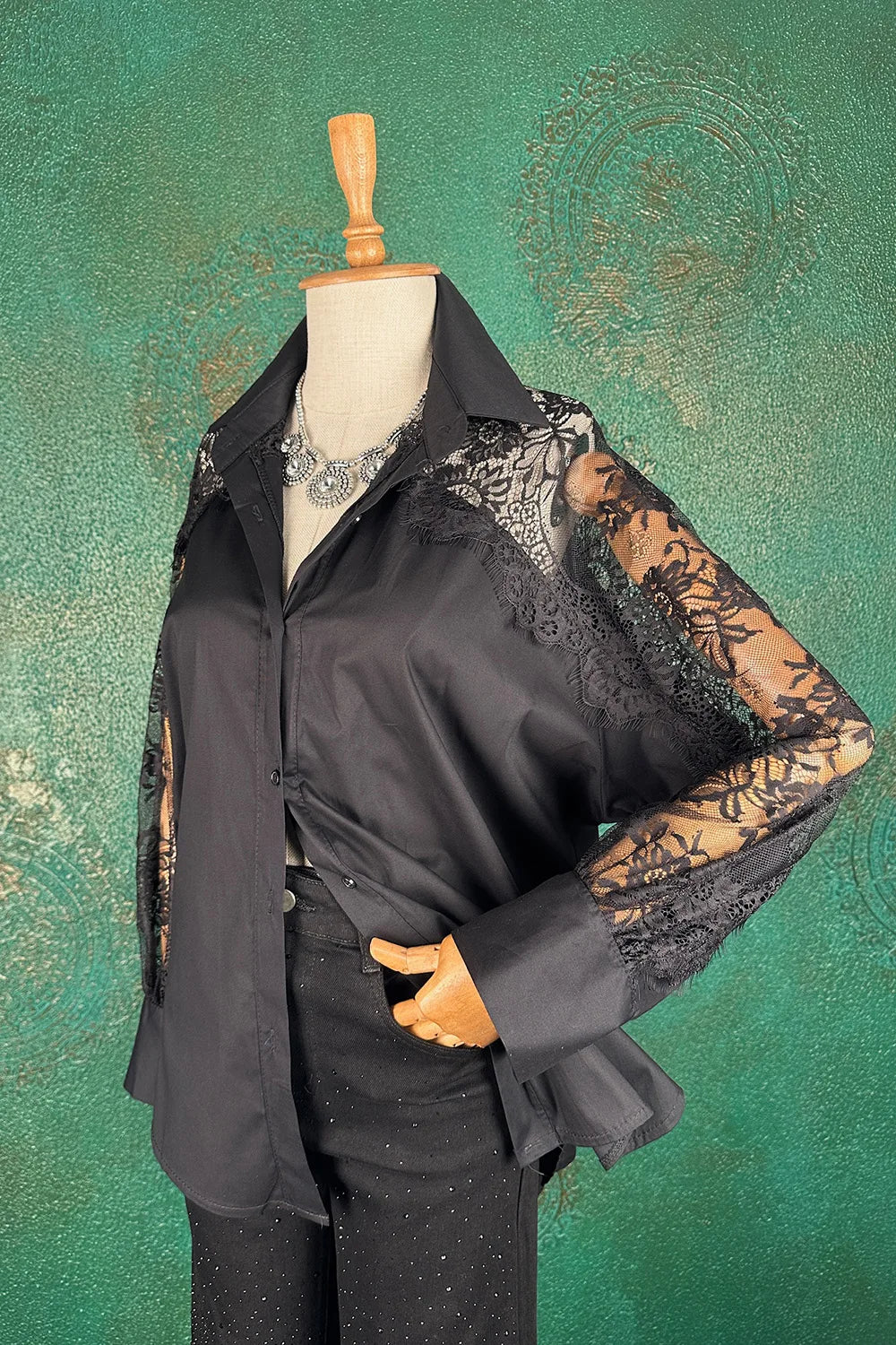 Dantel Detaylı Gömlek