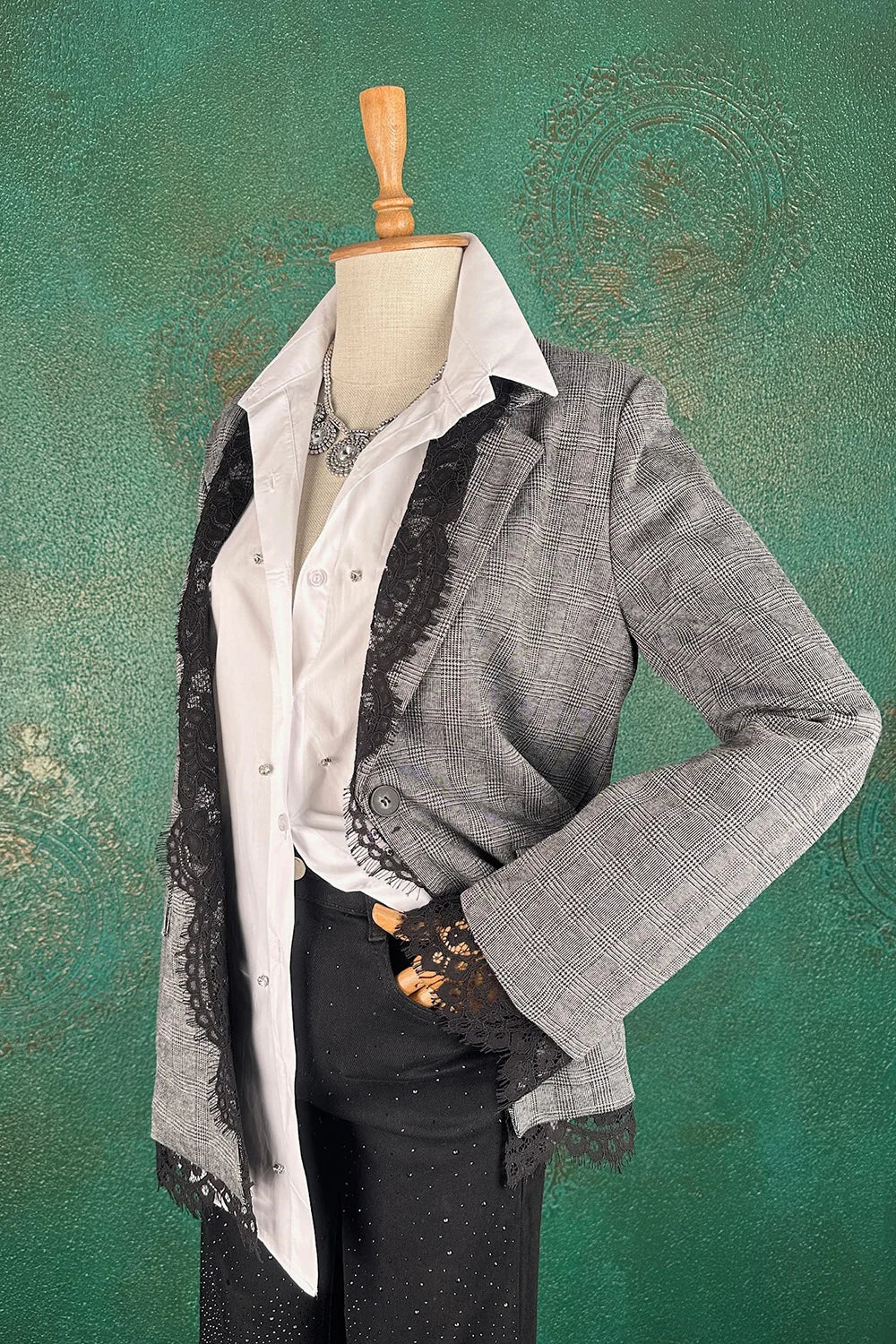 Dantel Detaylı Glen Ekoseli Ceket