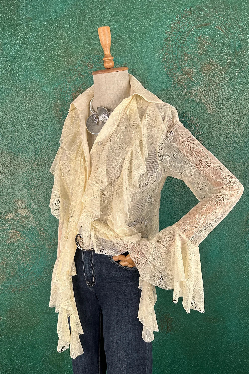 Dantel Detaylı Gömlek