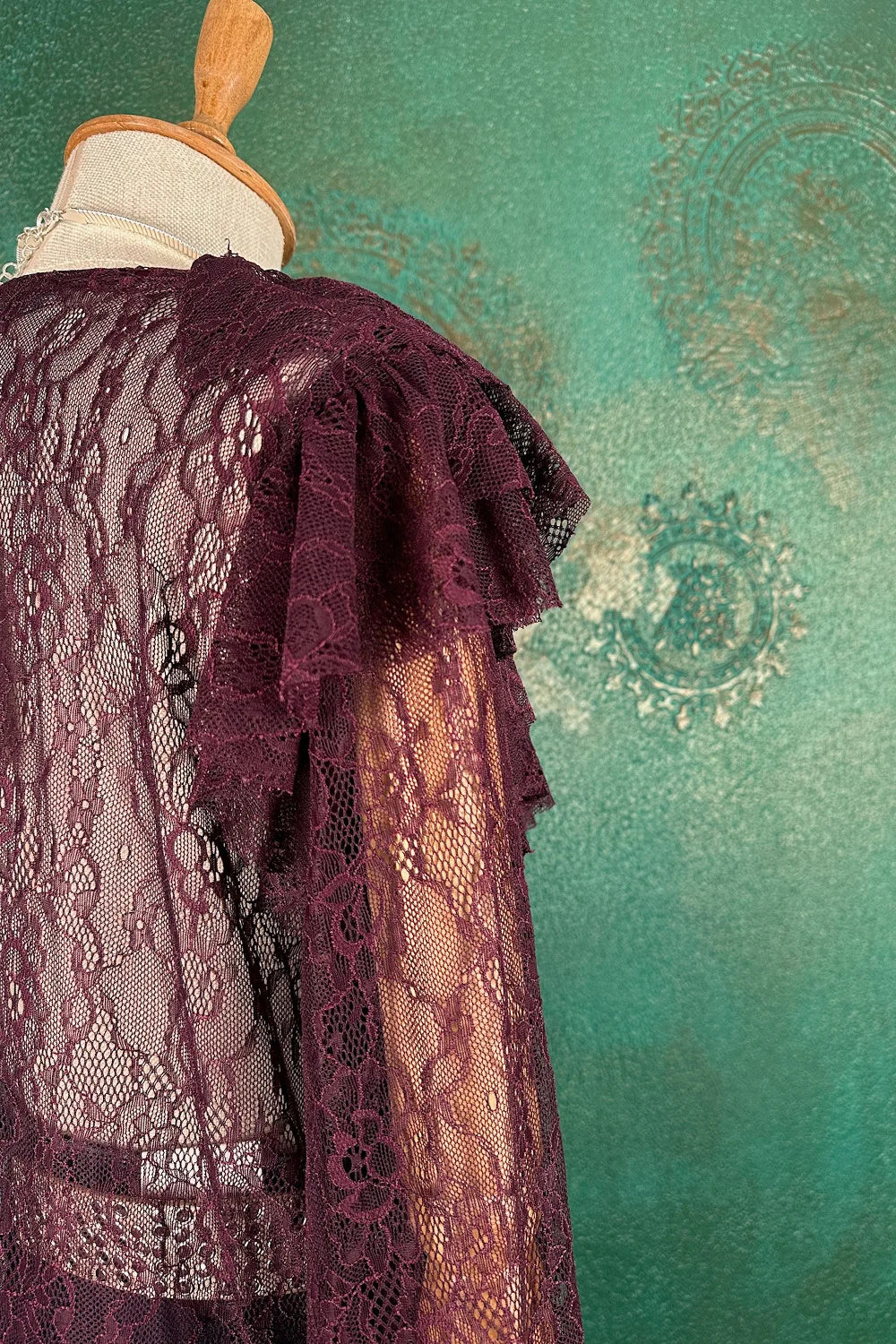 Dantel Detaylı Bluz