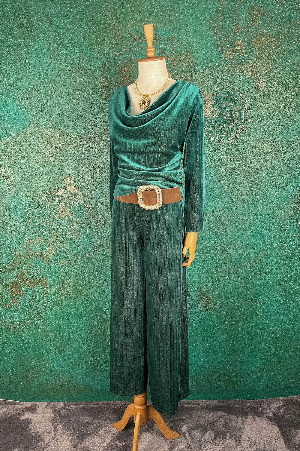 Simli Kadife Pantolon Takım