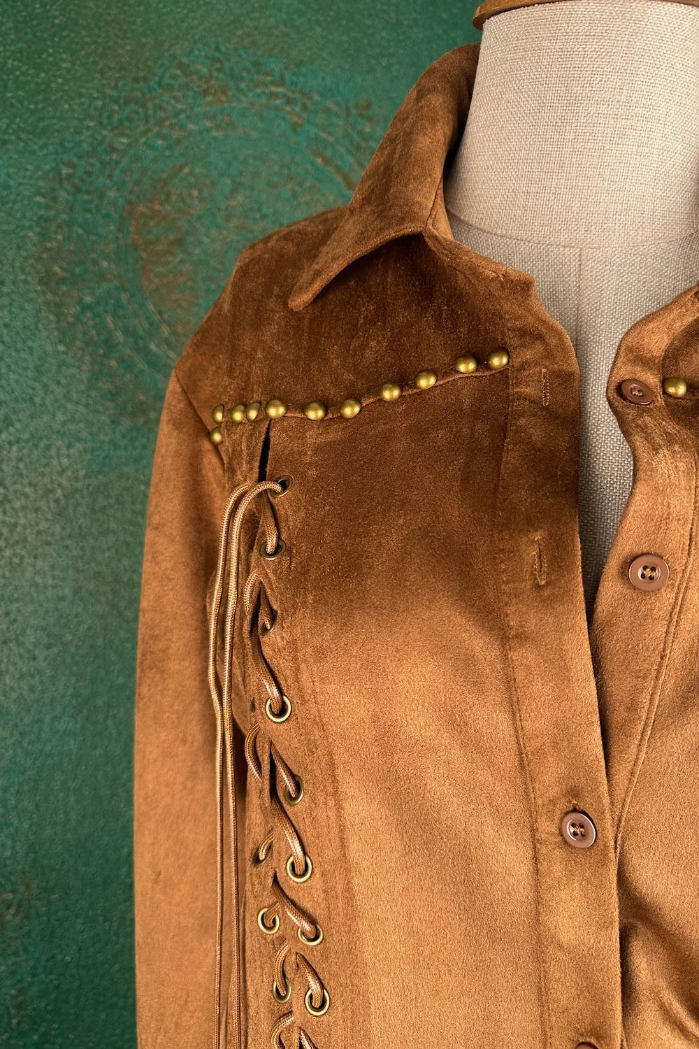 Bağcık Detaylı Nubuk Gömlek