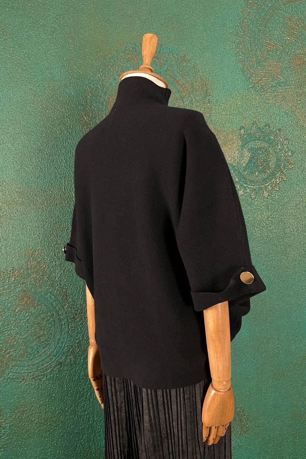 İşlemeli Triko Kazak