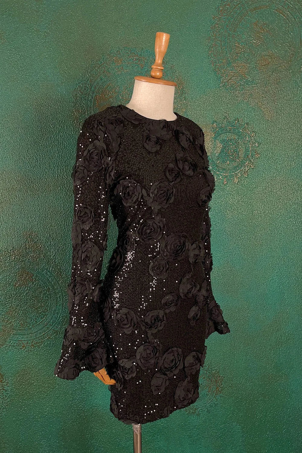 Pul İşlemeli Mini Elbise