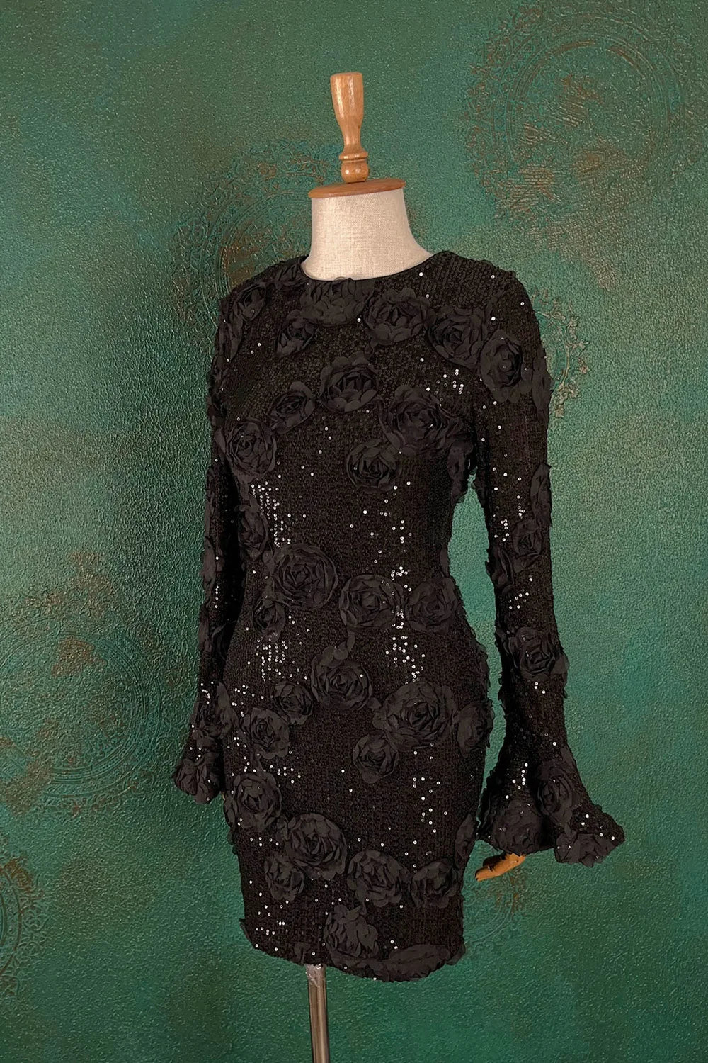 Pul İşlemeli Mini Elbise