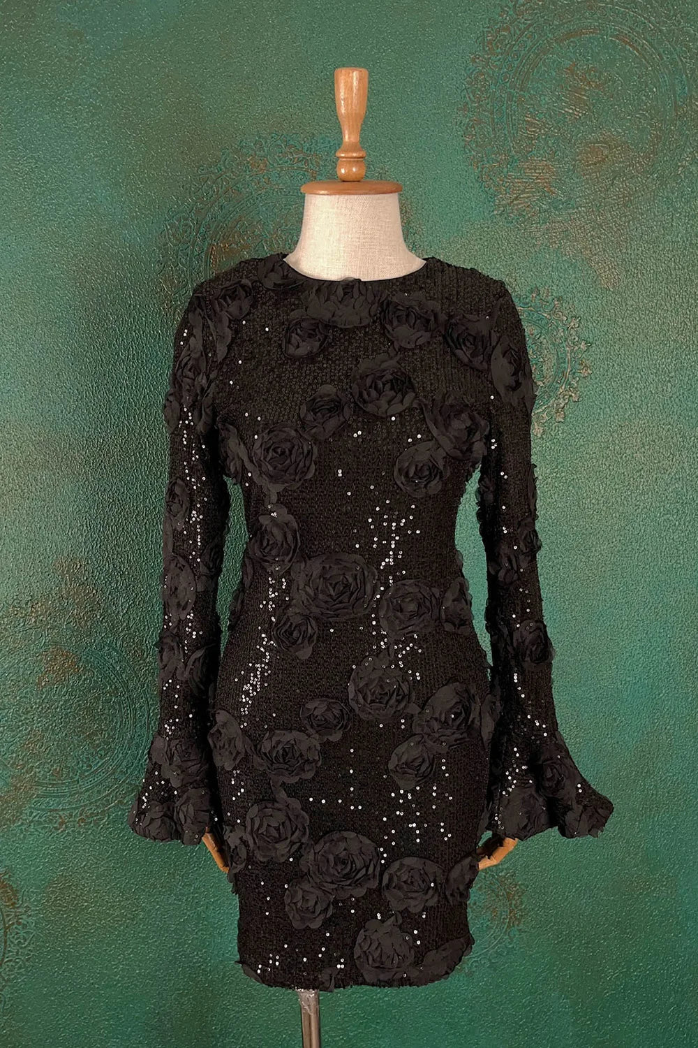 Pul İşlemeli Mini Elbise