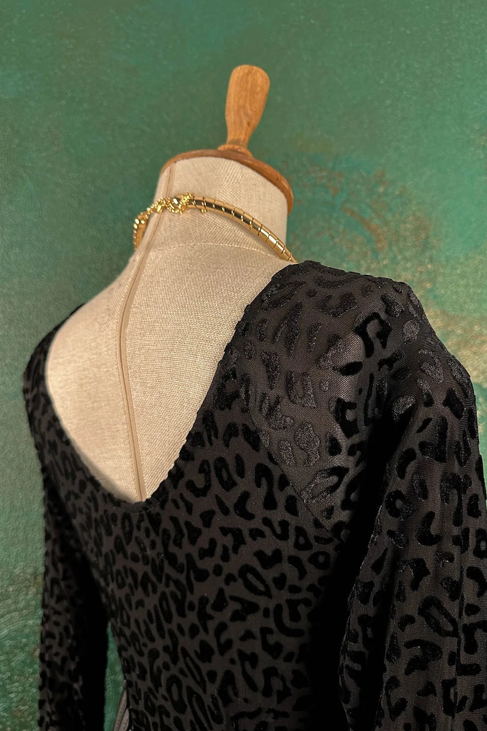 Kadife Desenli Transparan Body