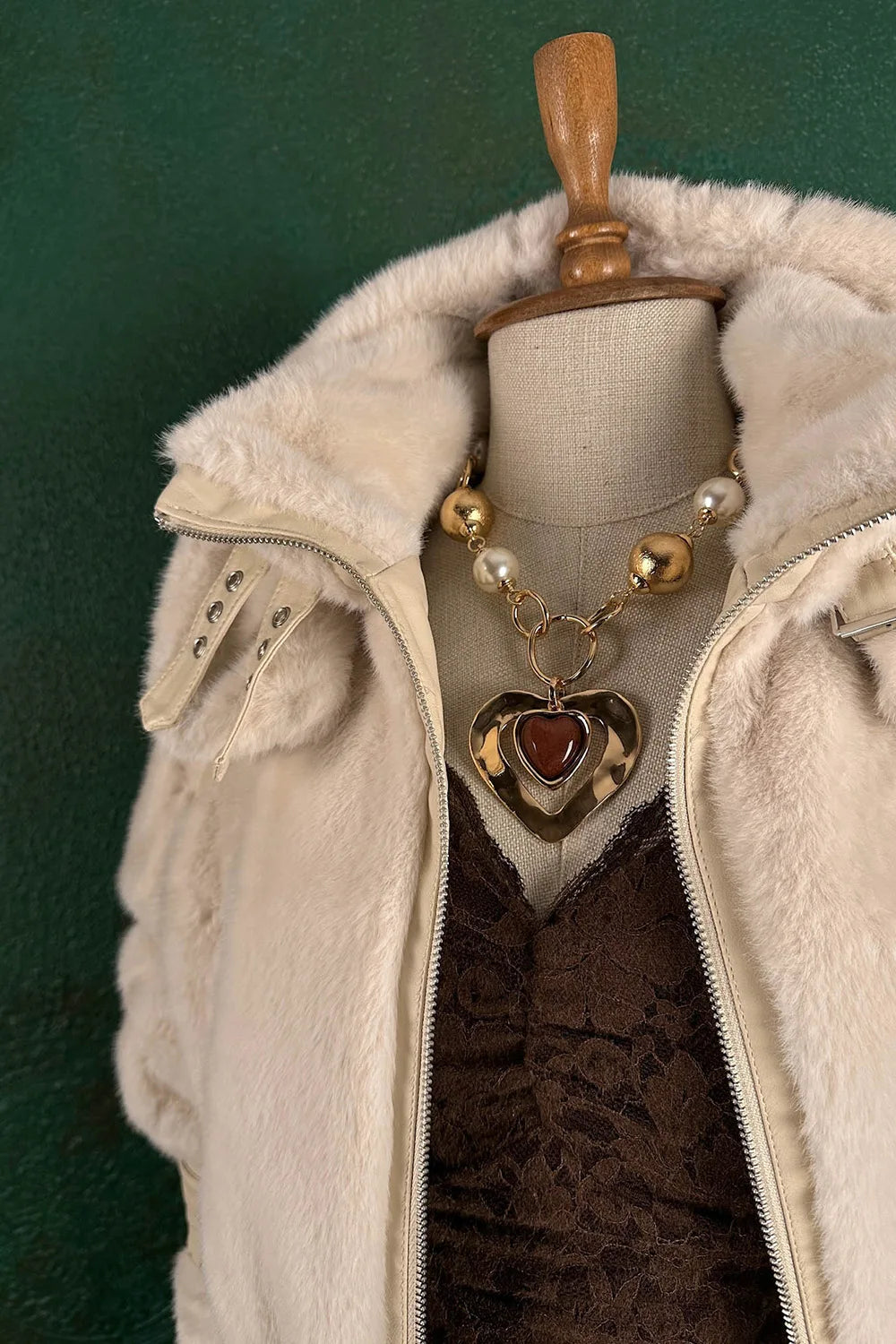 Kapüşon Detaylı Kürk Ceket