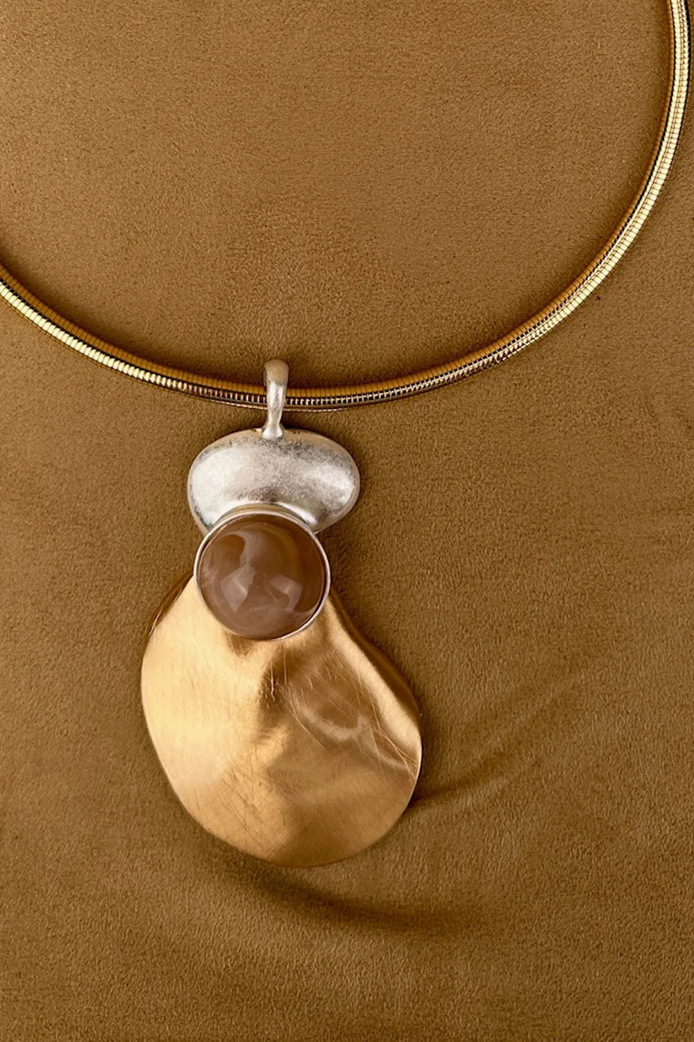 Taş Detaylı Geometrik Kolye