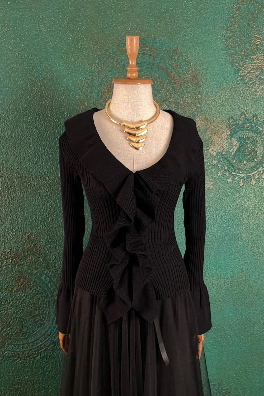 Volan Detaylı Triko