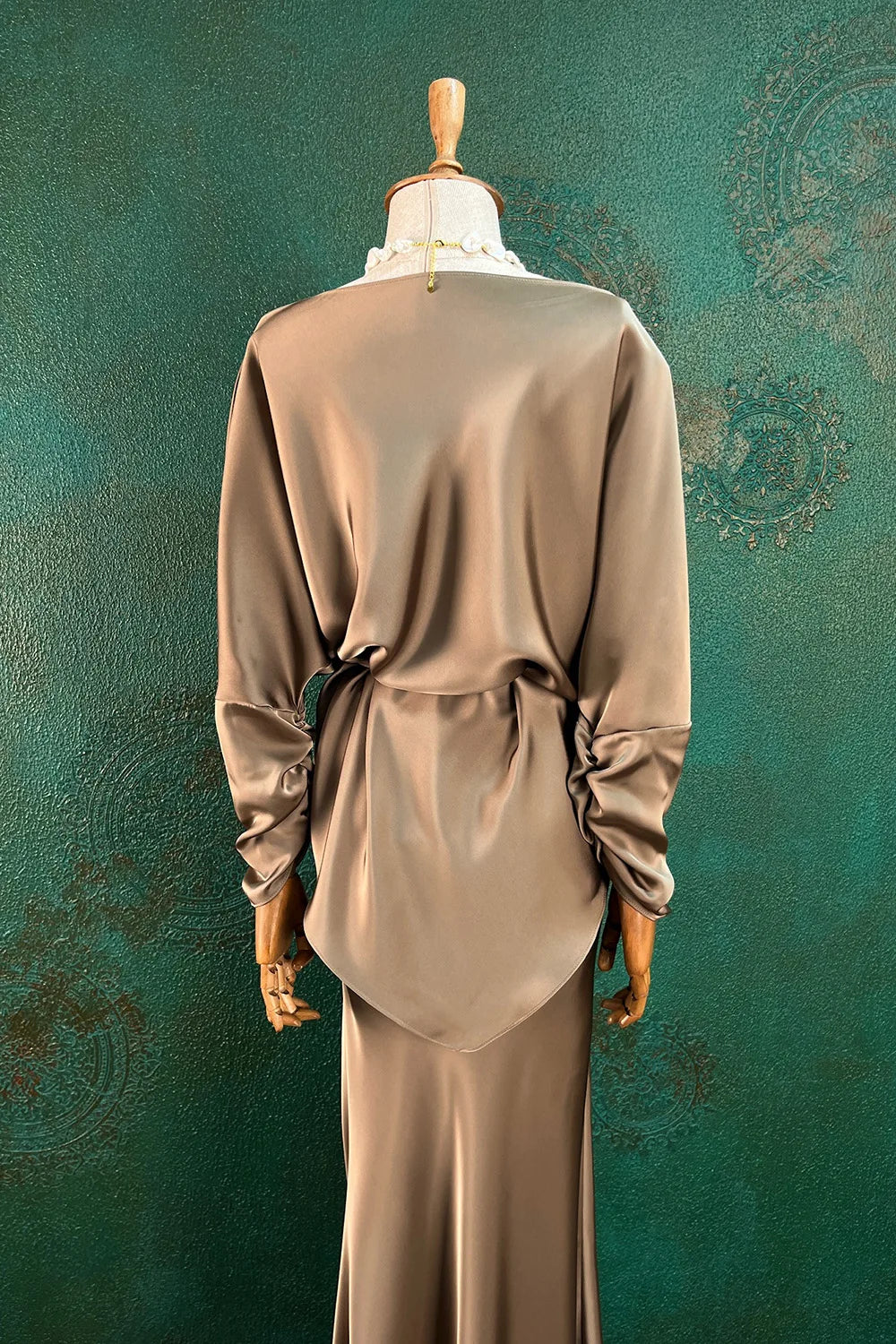 Kayık Yakalı Saten Etek Takım