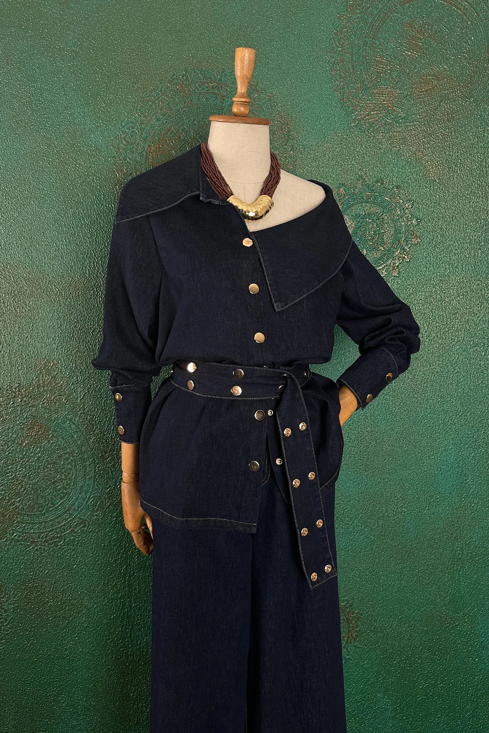 Asimetrik Yakalı Denim Takım