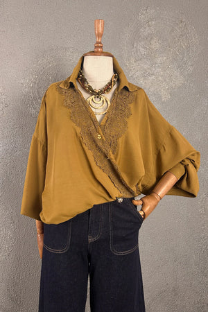 Hardal sarısı dantelli kruvaze gömlek, kadın, oversize kesim, dantel detaylı yaka, önden görünüm