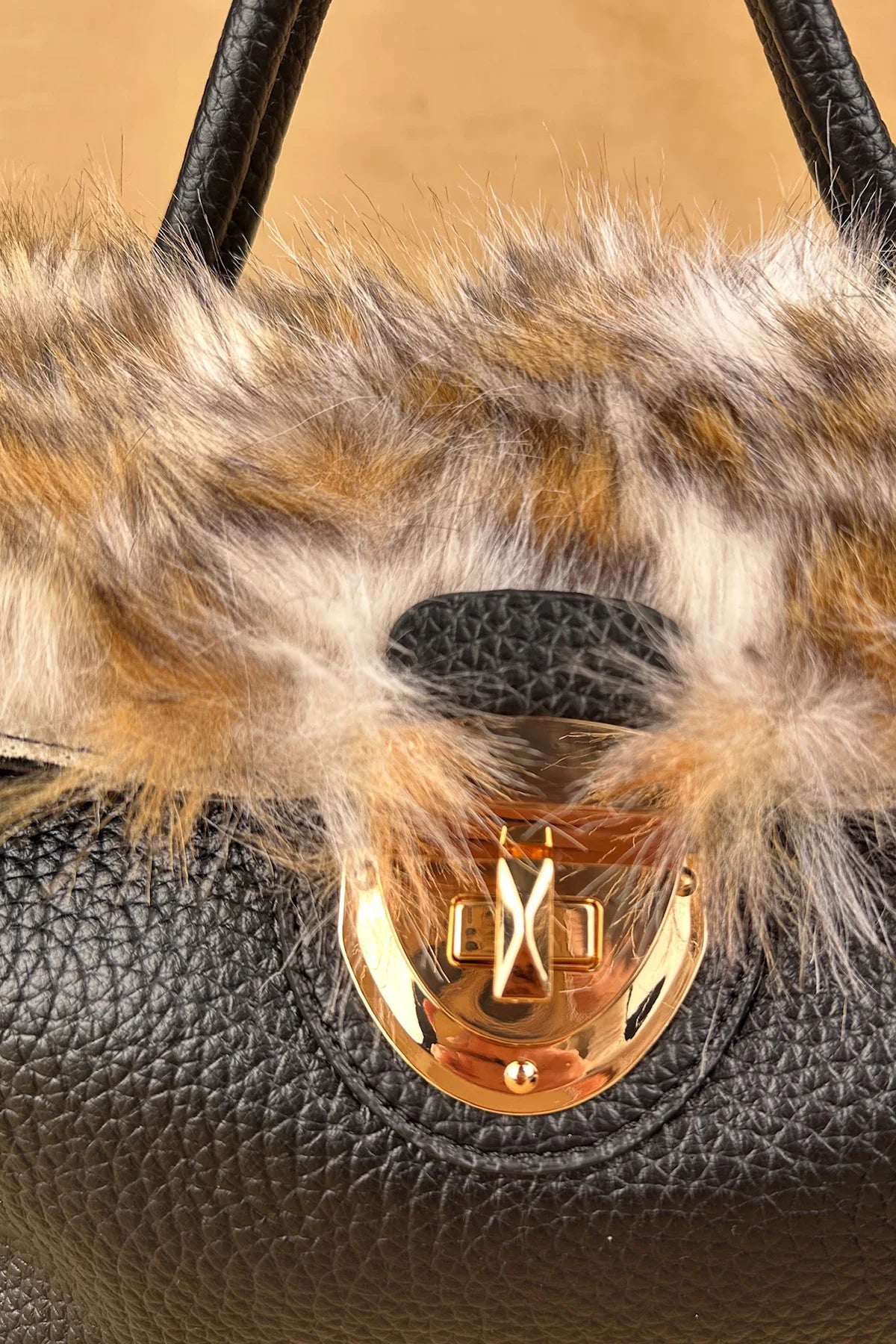 Kürk Detaylı Çanta