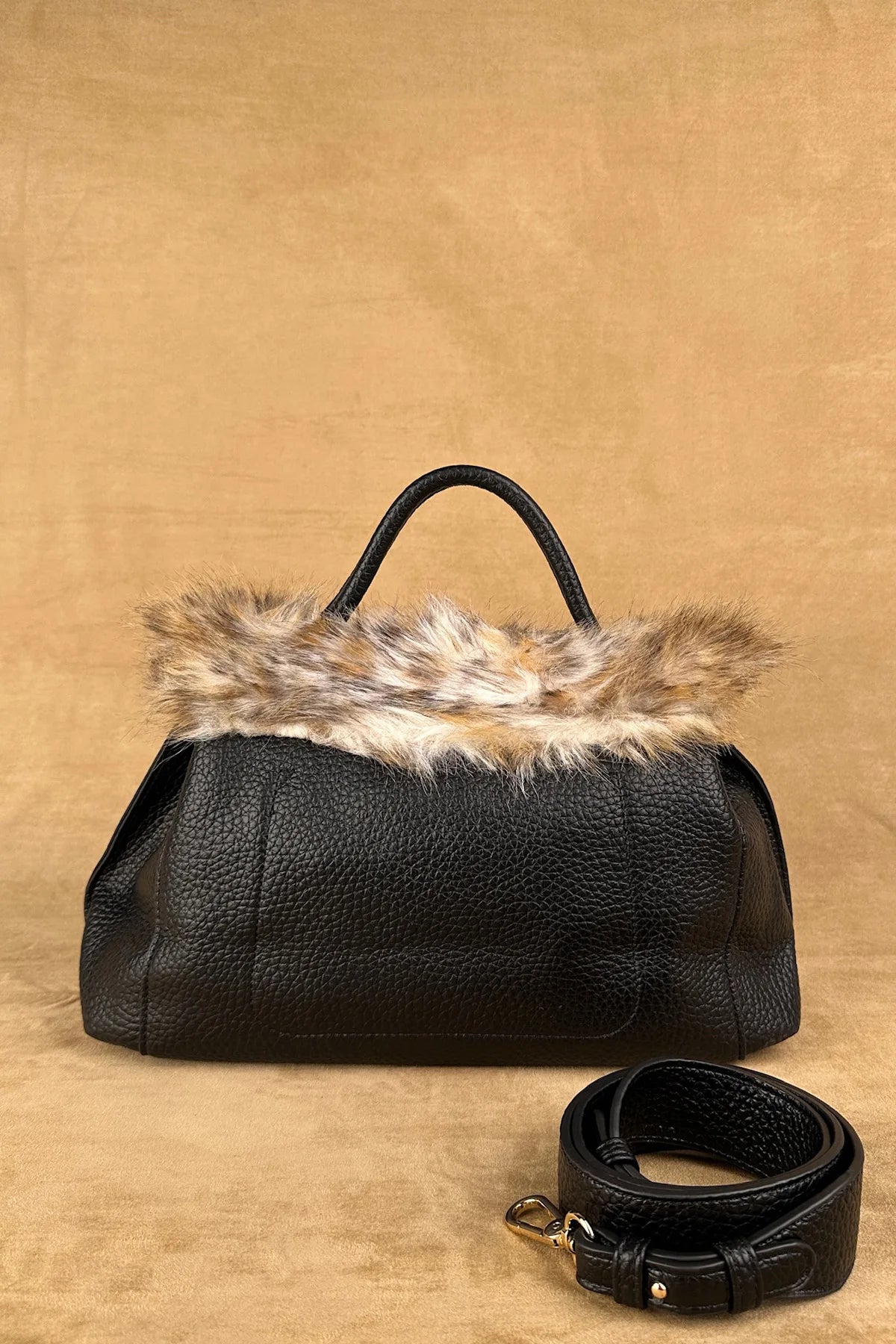 Kürk Detaylı Çanta