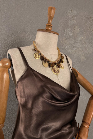 Degaje yakalı saten bluz, kahverengi, kadın için, cowl neckline detaylı, önden görünüm, şık tasarım
