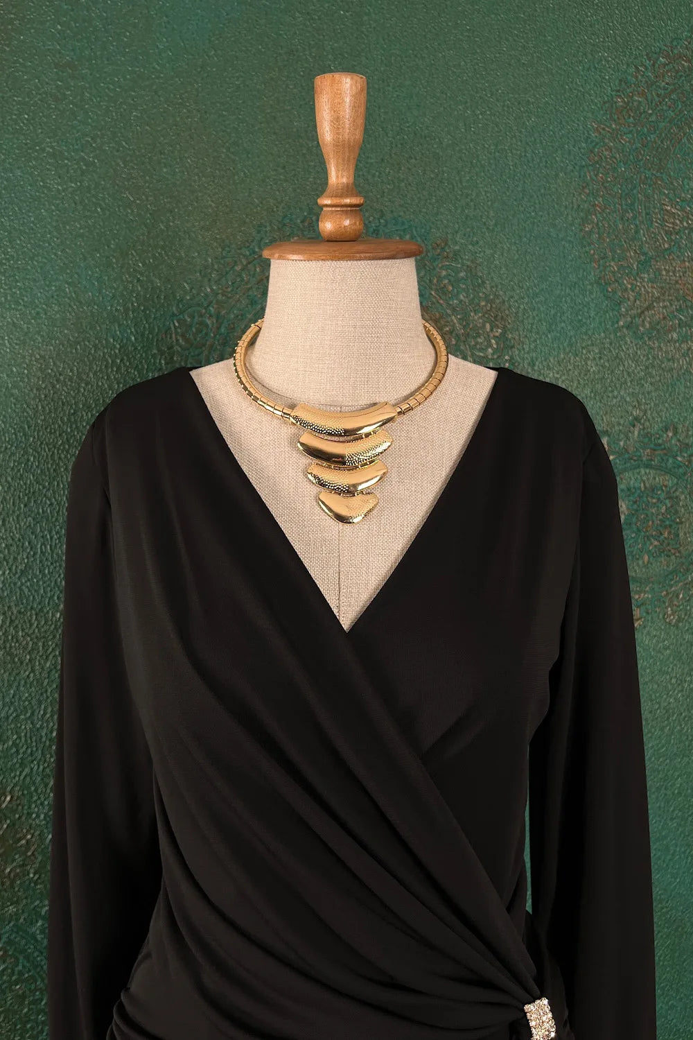 Aksesuar Detaylı Mini Elbise