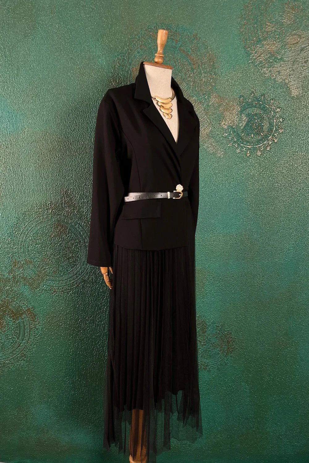 Asimetrik Ceket Detaylı Elbise