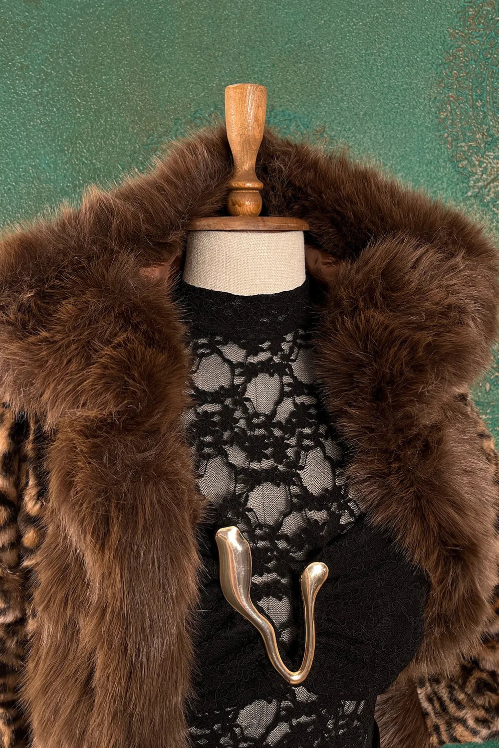 Leopar Desenli Uzun Kürk