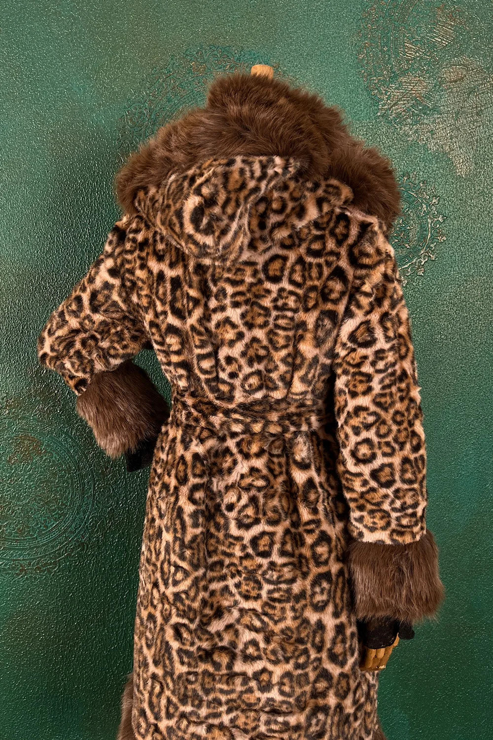 Leopar Desenli Uzun Kürk