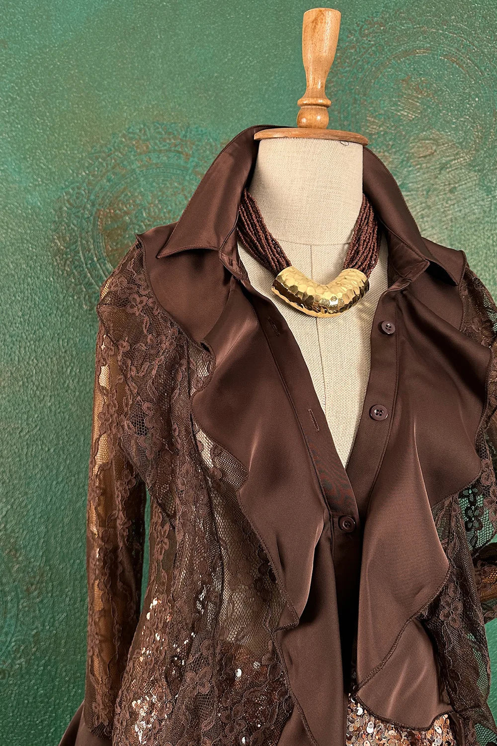 Saten Detaylı Dantel Gömlek