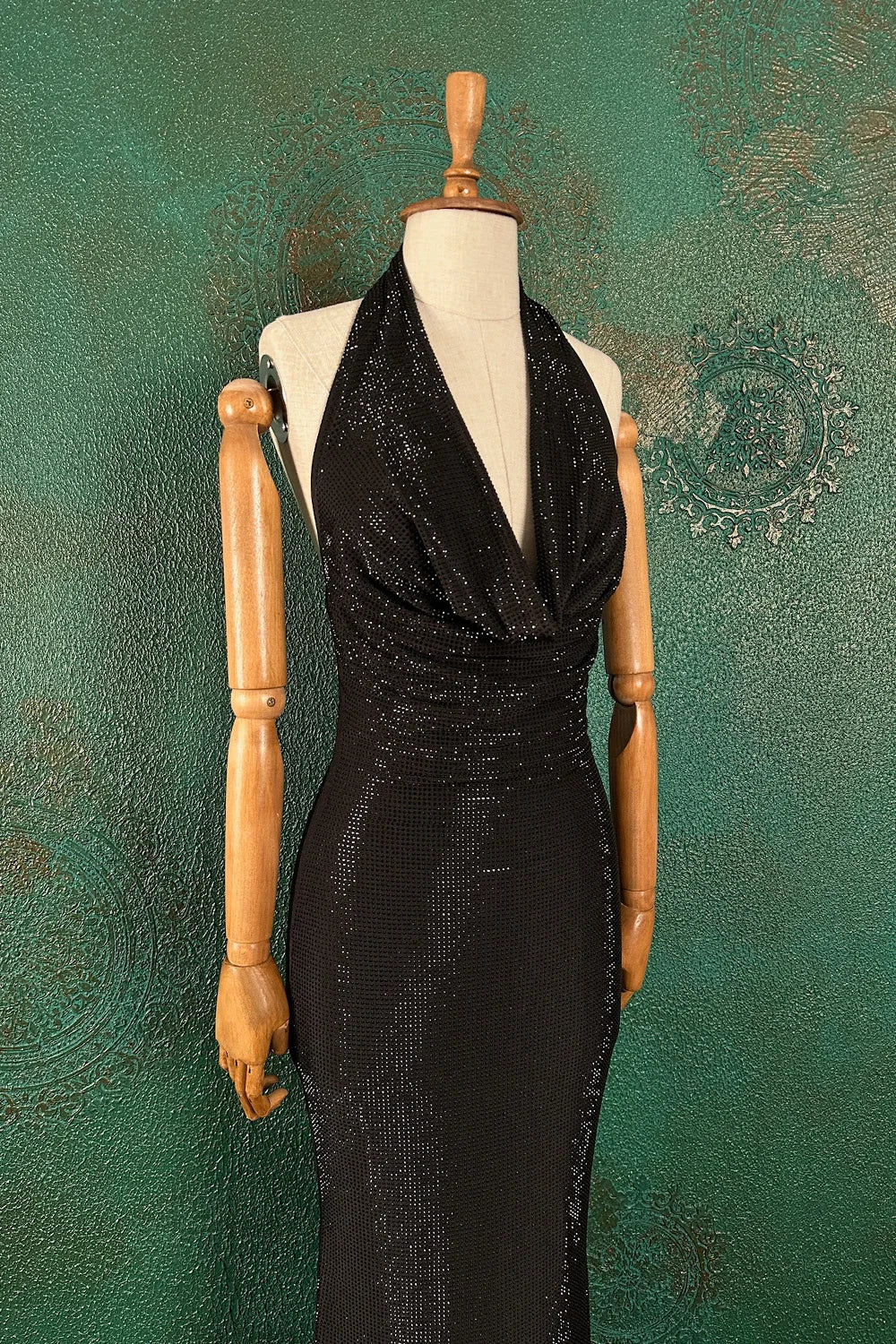 Boyundan Bağlamalı Taşlı Elbise