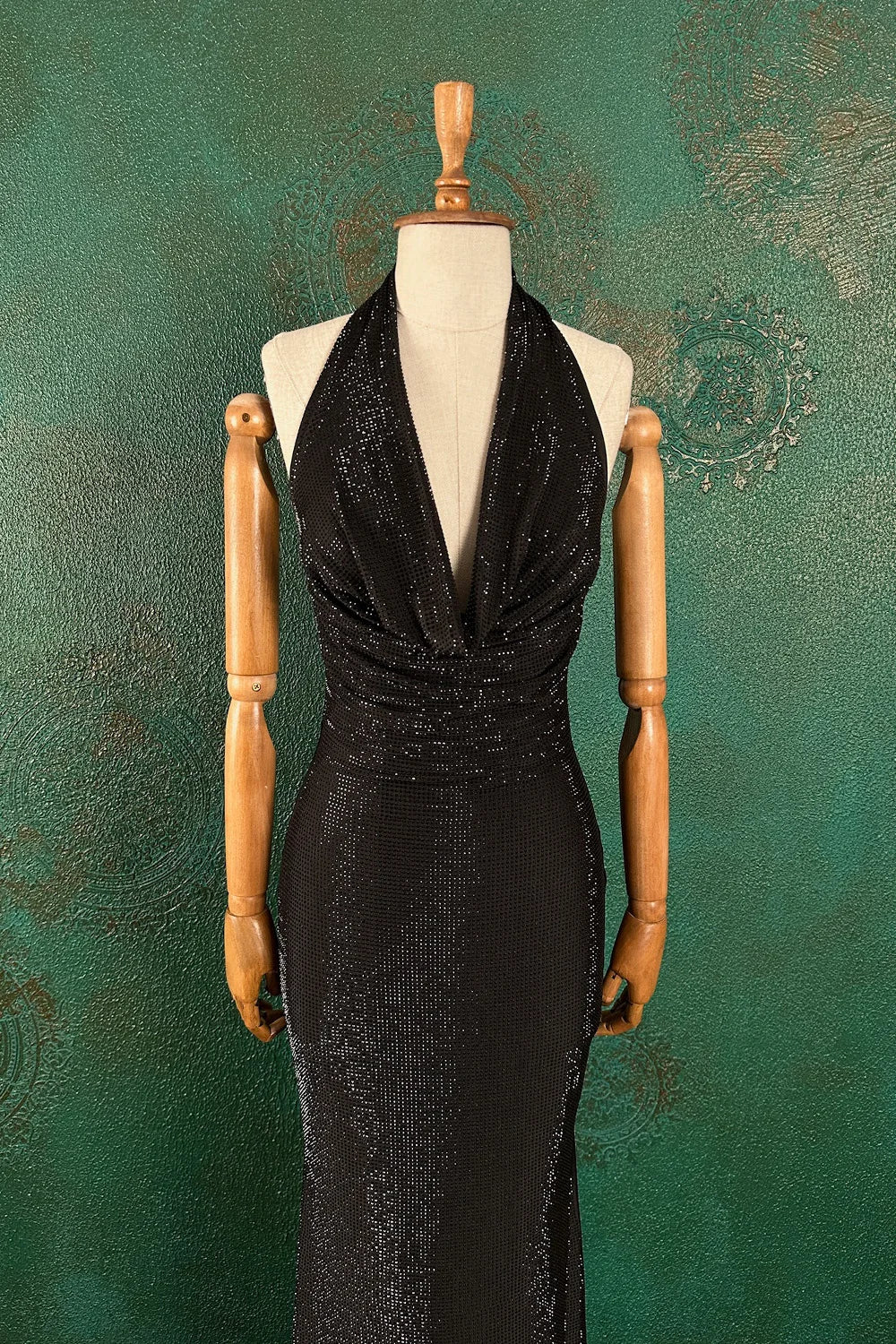 Boyundan Bağlamalı Taşlı Elbise