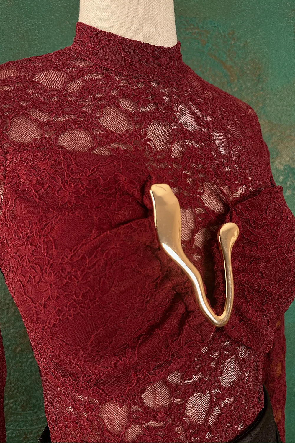 Aksesuar Detaylı Dantel Body