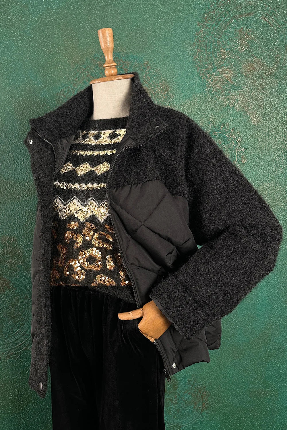 Buklet Detaylı Kapitone Mont