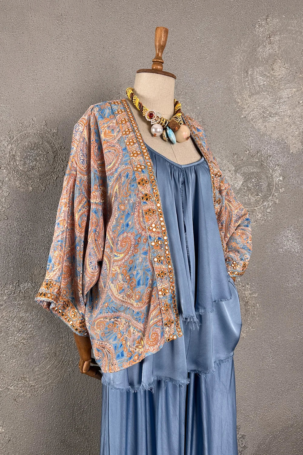 Desenli İpek Kimono