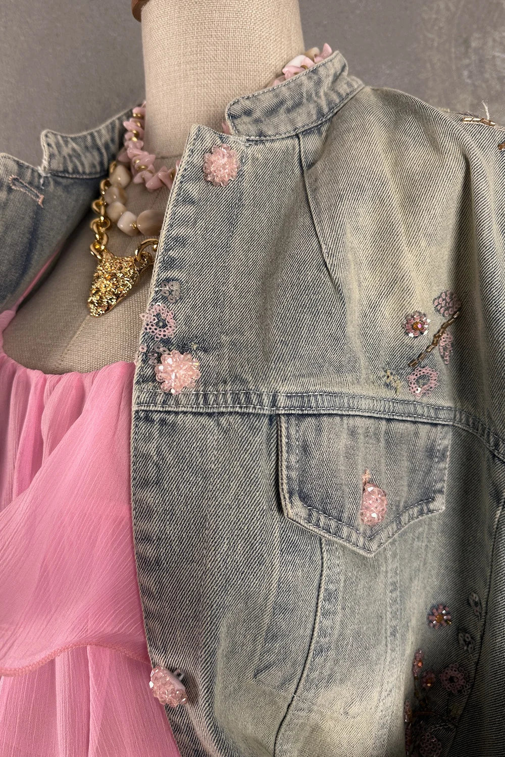 İşlemeli Denim Ceket