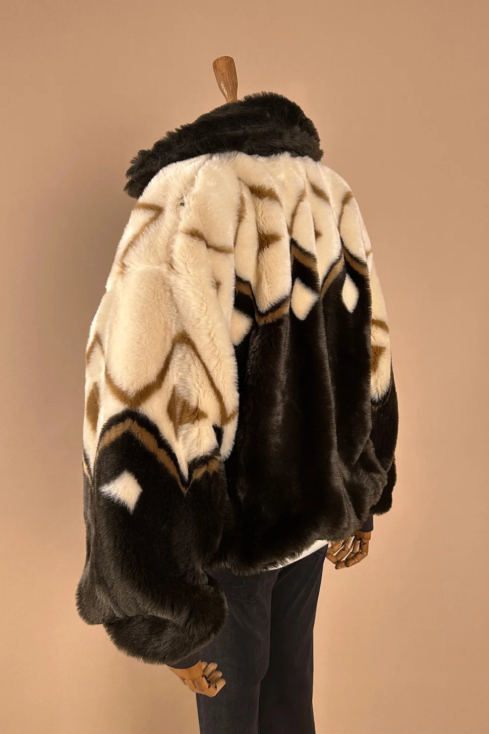 Etnik Desenli Kürk Kaban