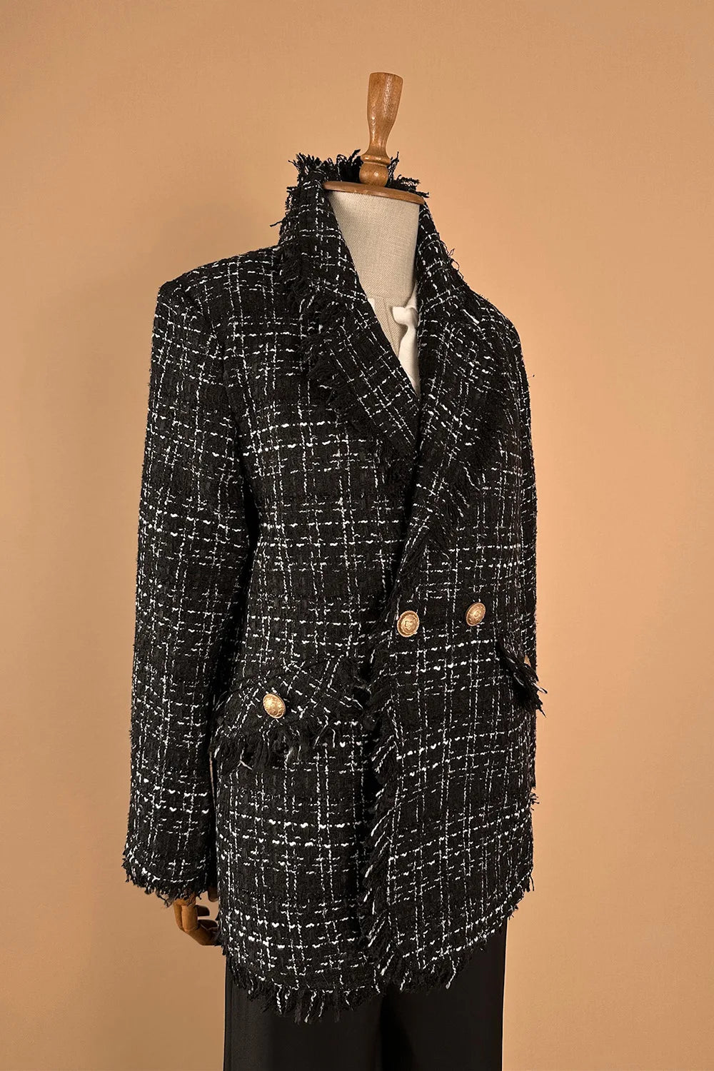 Püskül Detaylı Tüvit Ceket