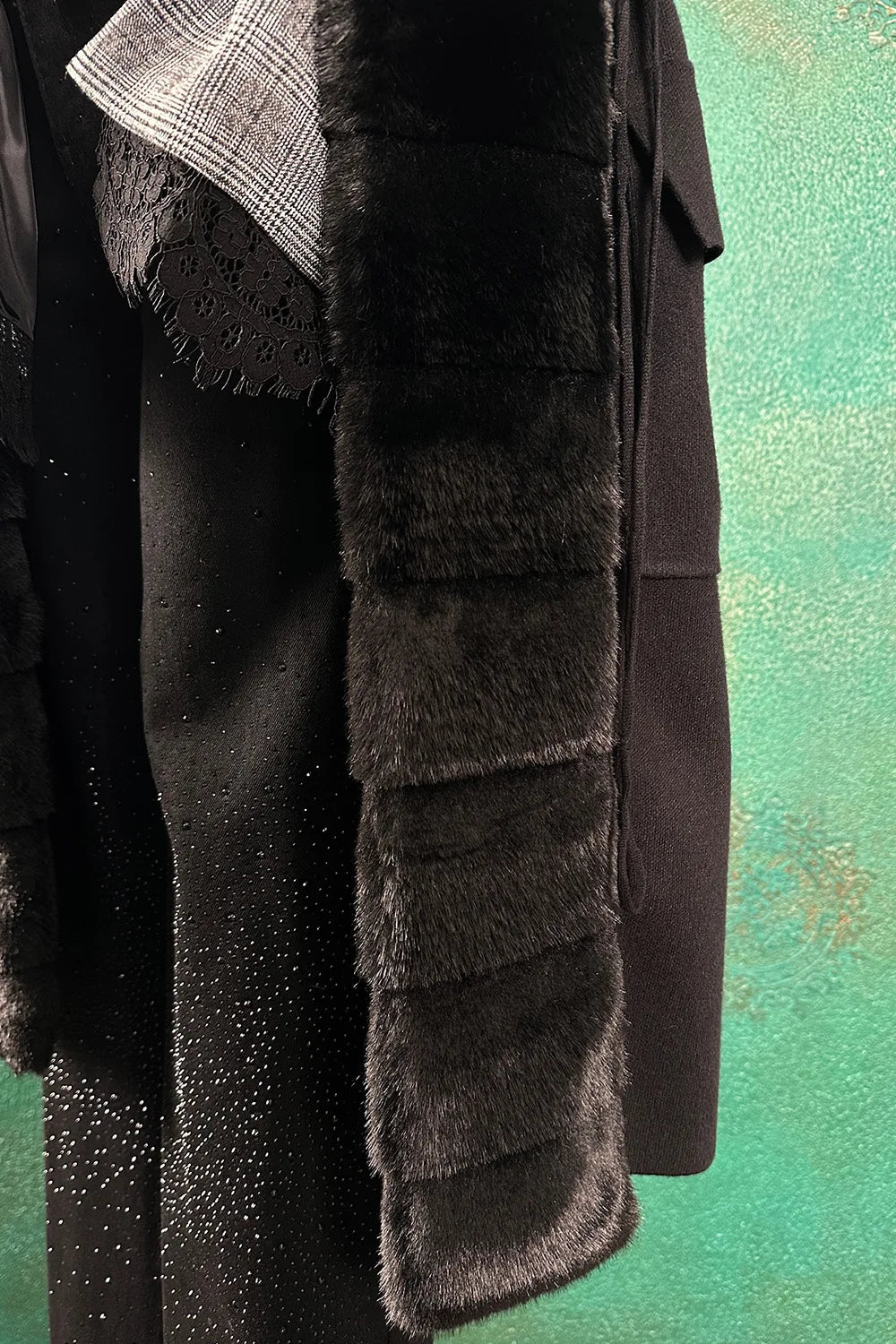 Kürk Detaylı Uzun Triko Ceket