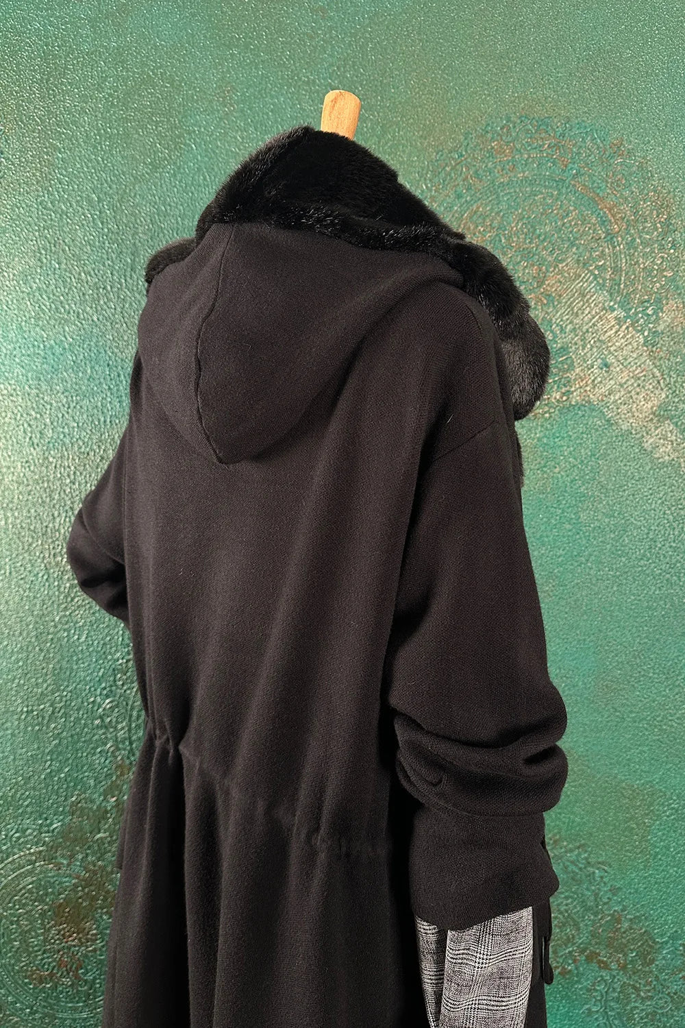 Kürk Detaylı Uzun Triko Ceket