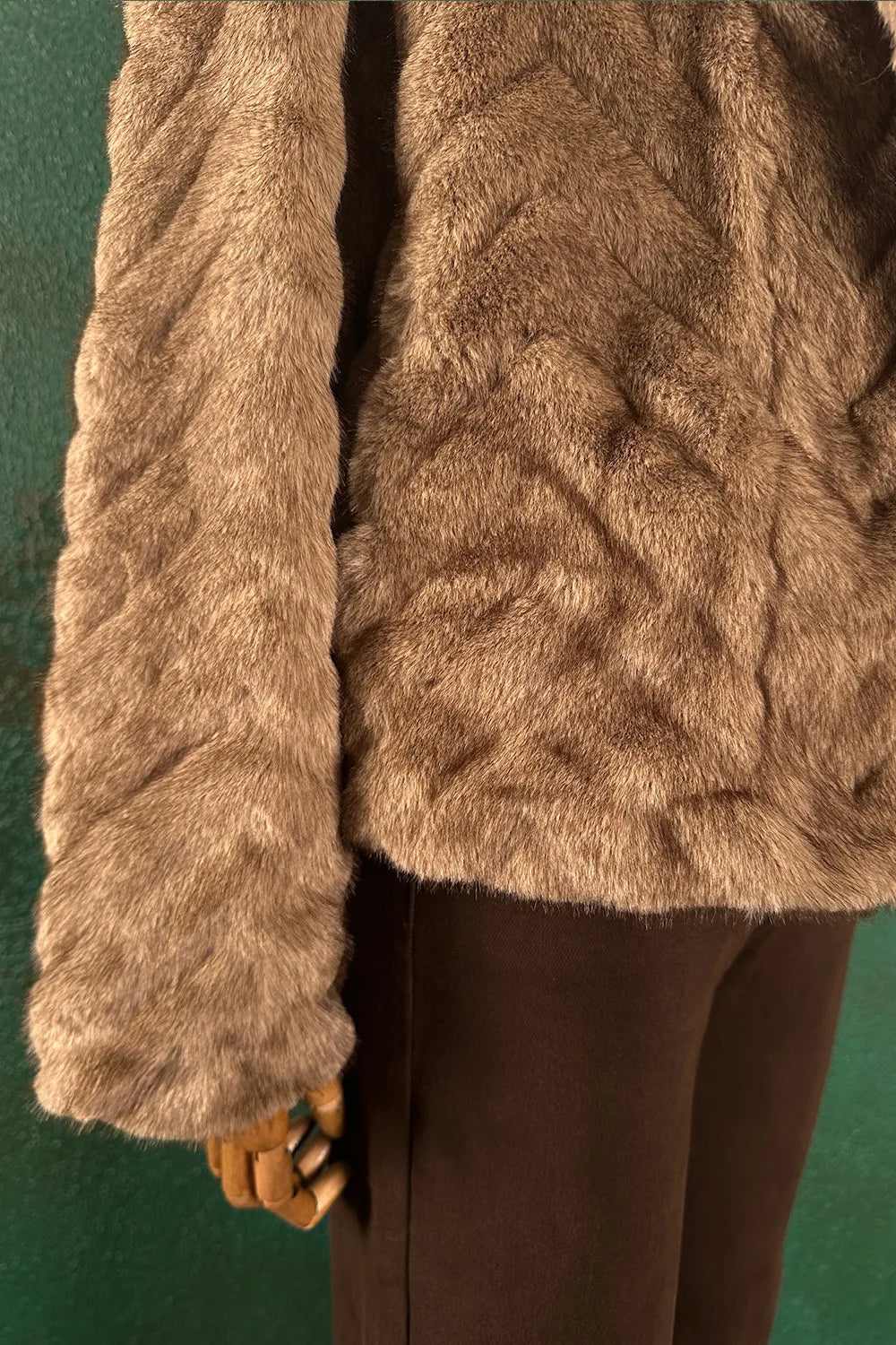 Dokulu Kısa Kürk Kaban